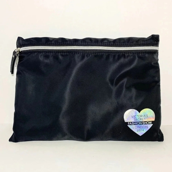 Victoria’s Secret London Fashion Show Bag in a Bag 2 in 1 Travel Tote - Picture 7 of 8